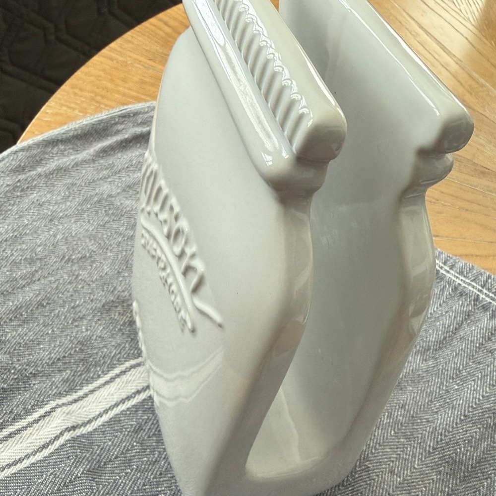 Ceramic Mason Jar shaped napkin holder - Picture 3 of 5